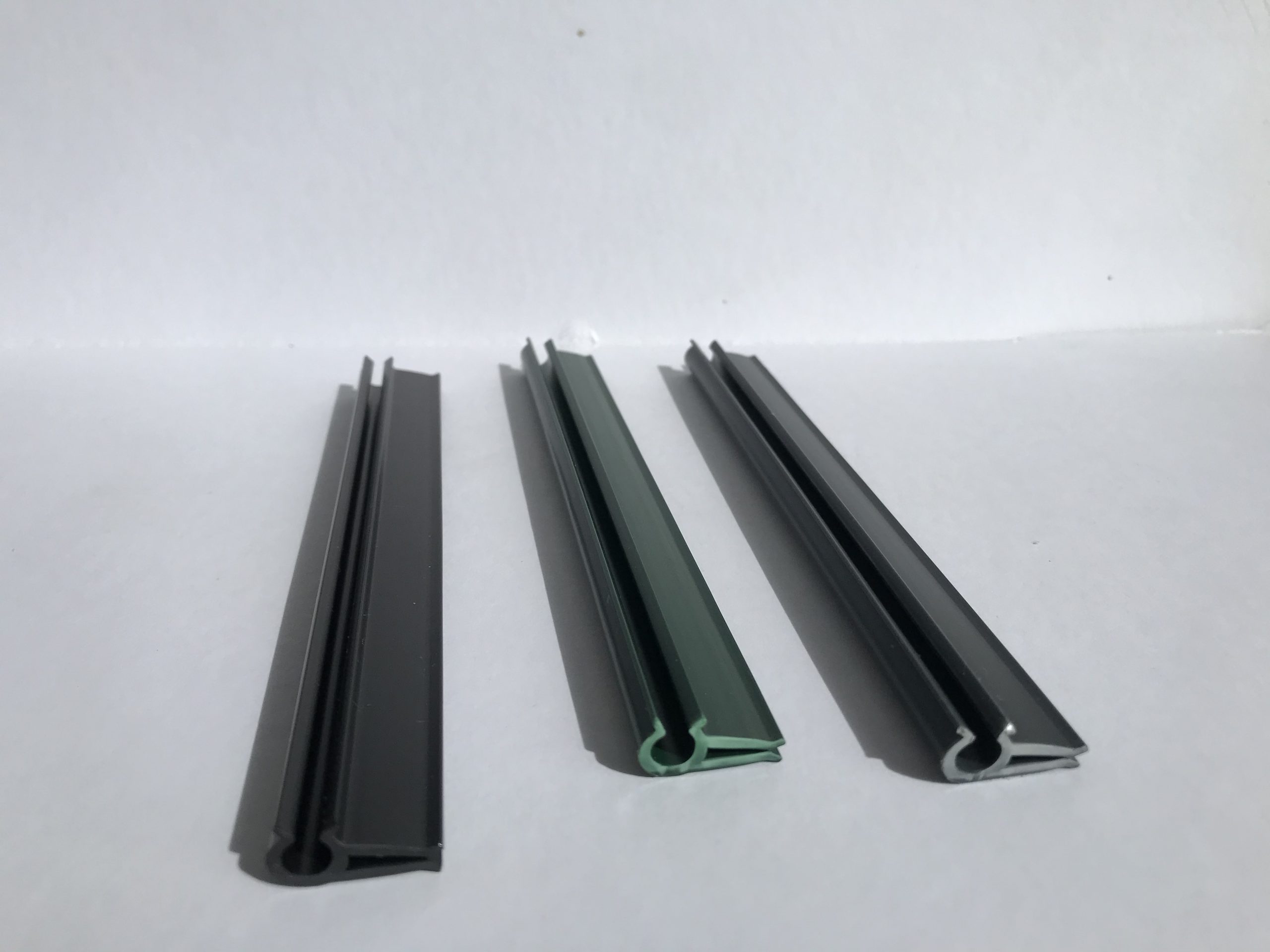 Clip para Rollo de Privacidad Shade de 19cm – Cercas Decorativas CR